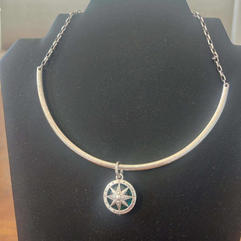 TRUE NORTH AMULET-BRIGHTON.HARD TO FIND. EMERALD GREEN. STAR POINTS TRUE NORTH. - Picture 6 of 6